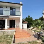 Villa Holiday *