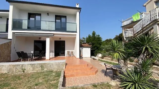 Villa Holiday *